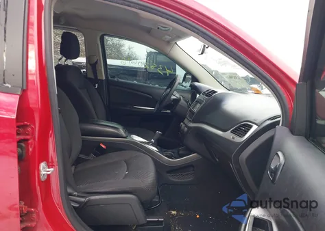 2016 Dodge Journey Sxt z USA, uszkodzony, nr VIN 3C4PDCBG8GT218859